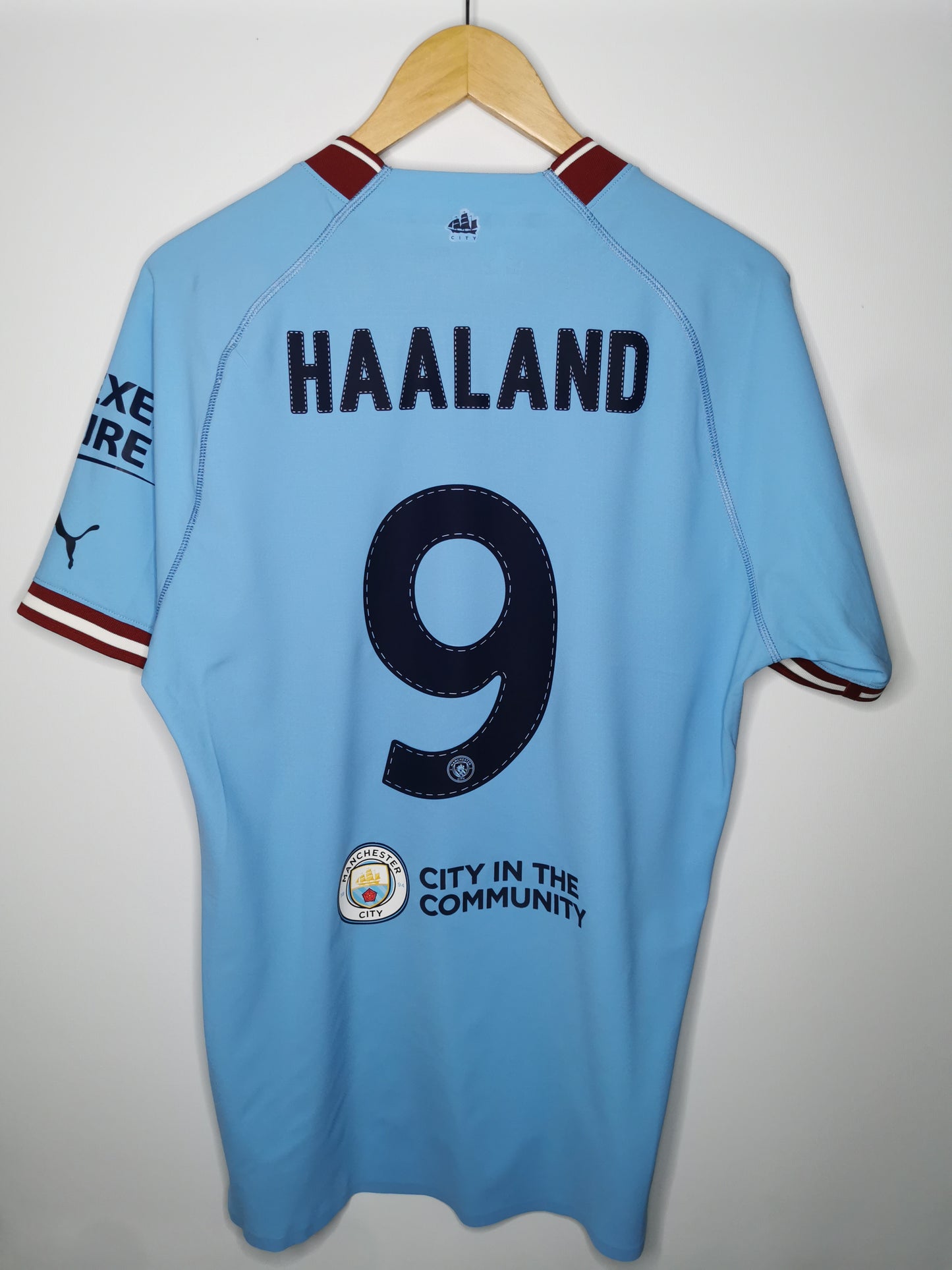 2022 Man City Home Player Spec Haaland 9, Large