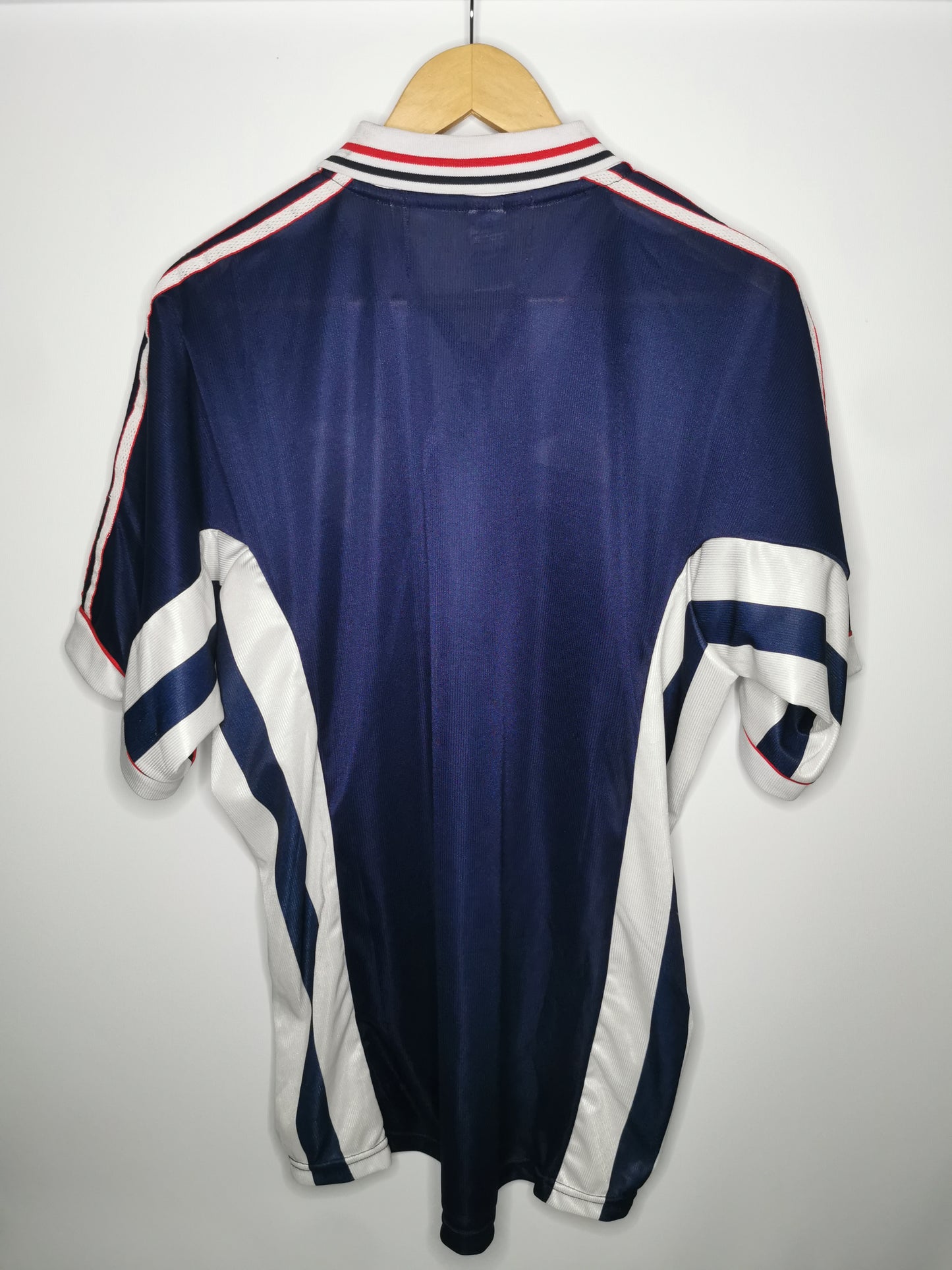 2000 Yugoslavia Home, X Large, BNWT