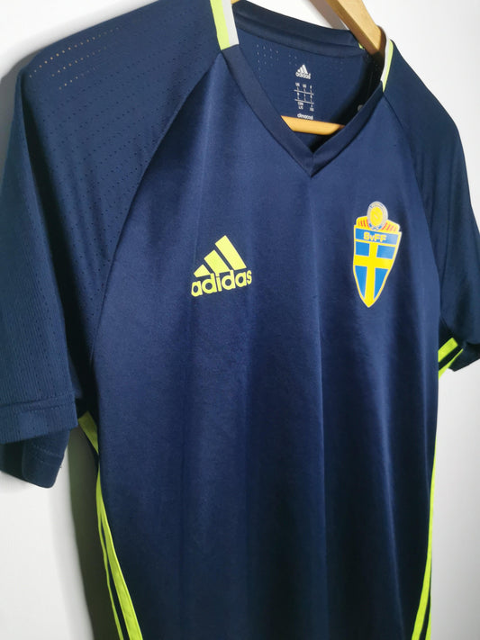 Authentic 2014 Sweden Training Tee (Image 2)