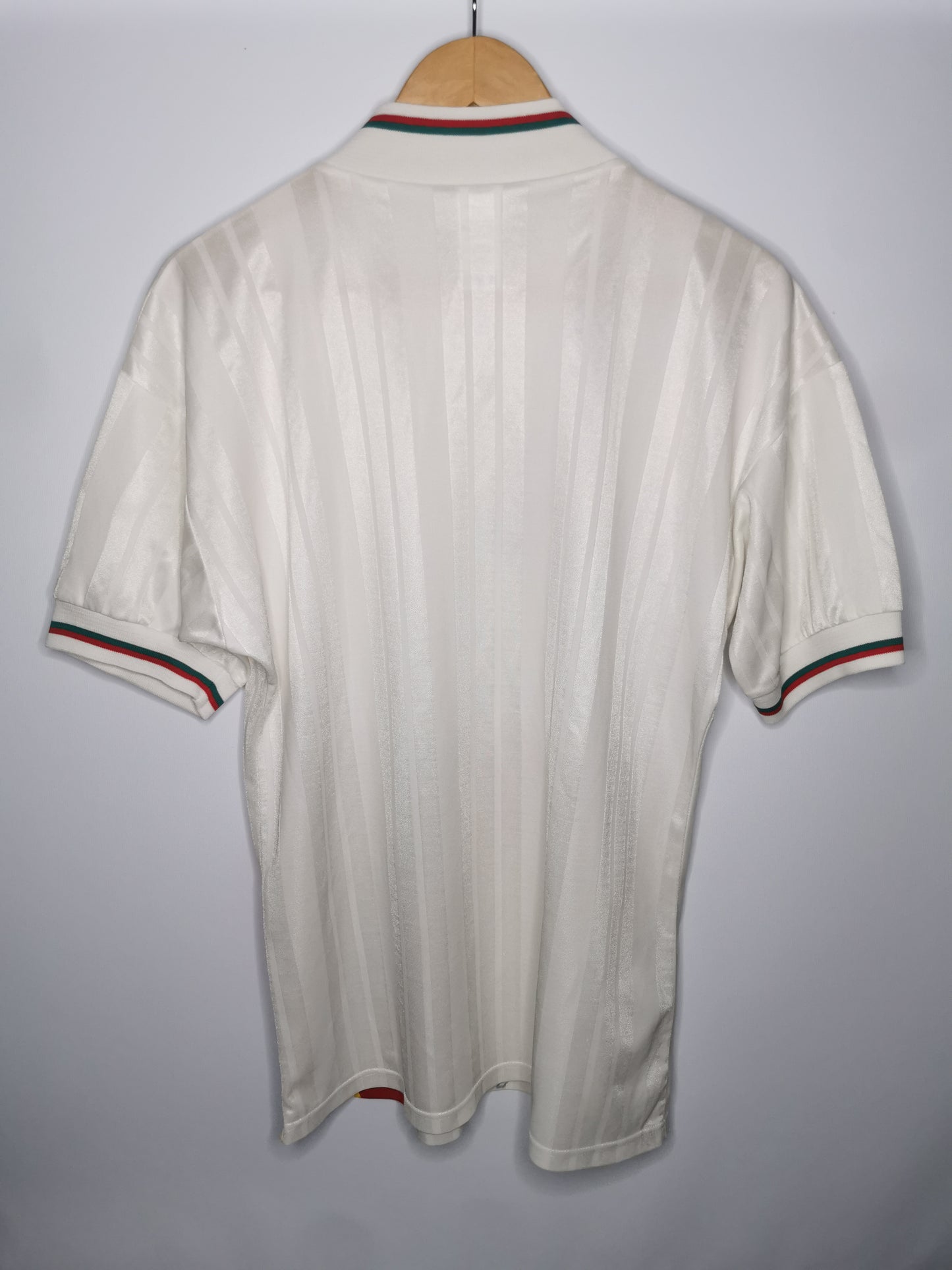 1994 Portugal Away, Medium