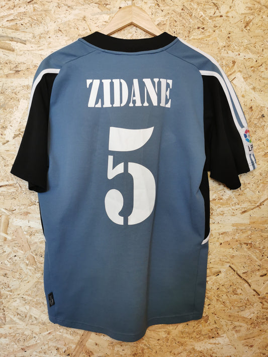 Authentic Real Madrid 2001 Adidas Third Short Sleeve Football Shirt 'Zidane 5' (Image 2)