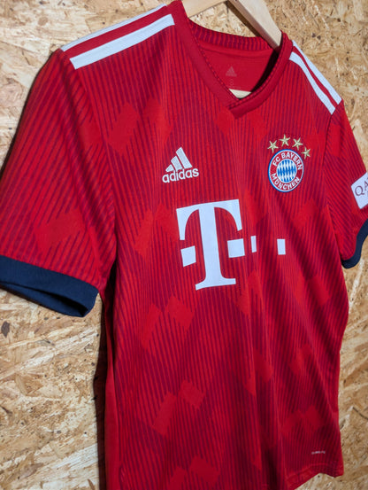 Authentic Bayern Munich 2018 Adidas Home Football Shirt 'Müller 13' Signed (Image 3)