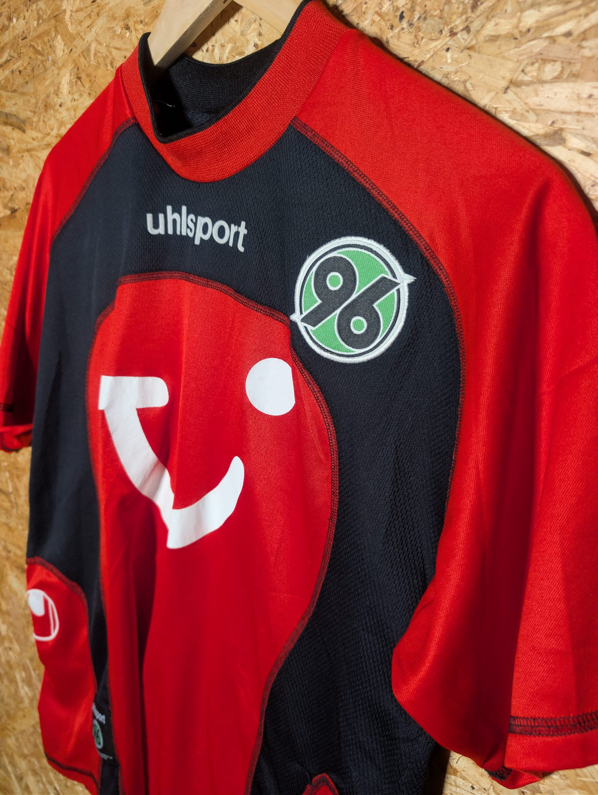 Authentic Nürnberg 2002 Uhlsport Red Home Football Shirt, Small (Image 5)