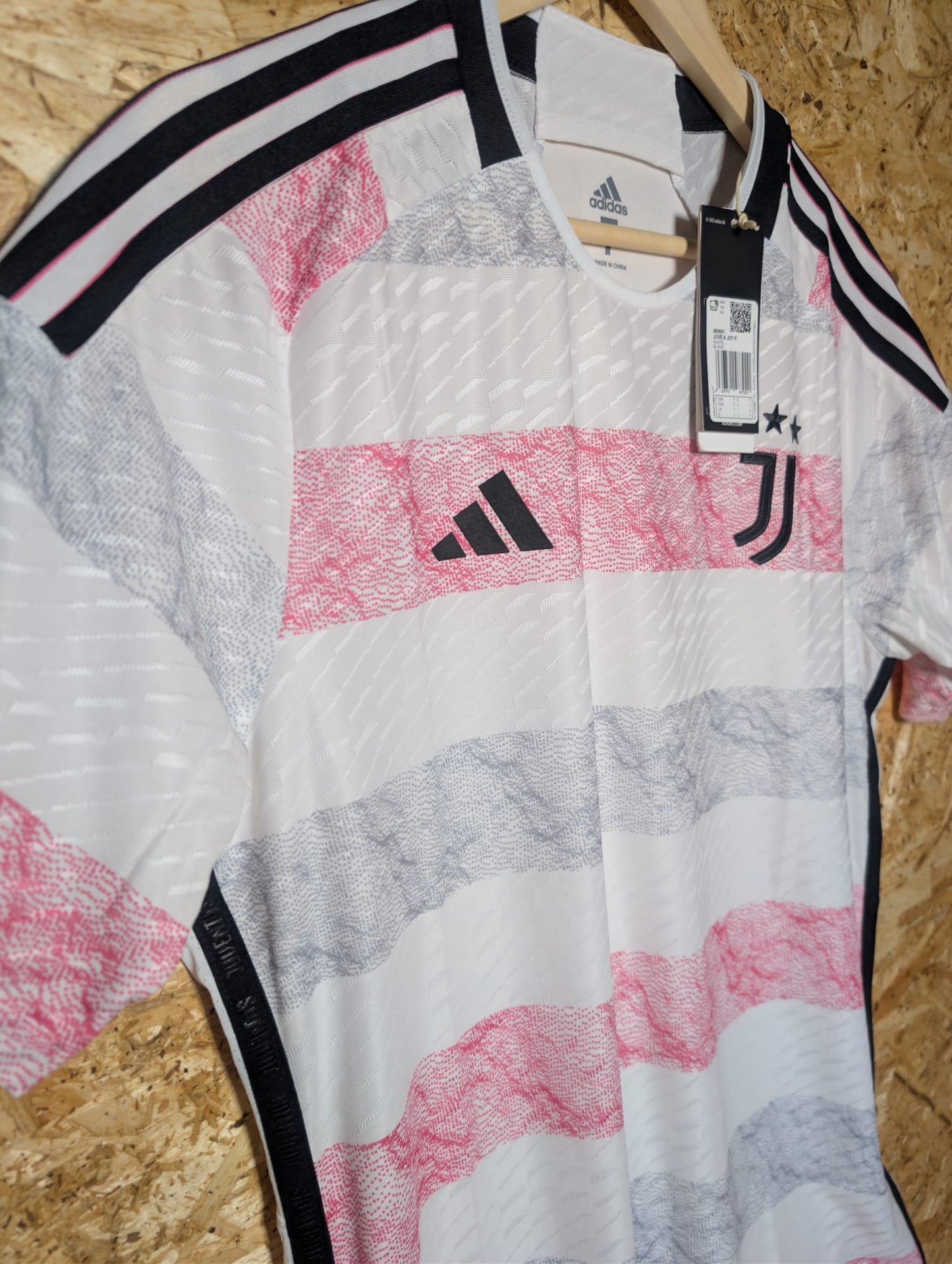 2023 Juventus Away Kitroom Issue, BNWT, Size 7 (Medium-Large)
