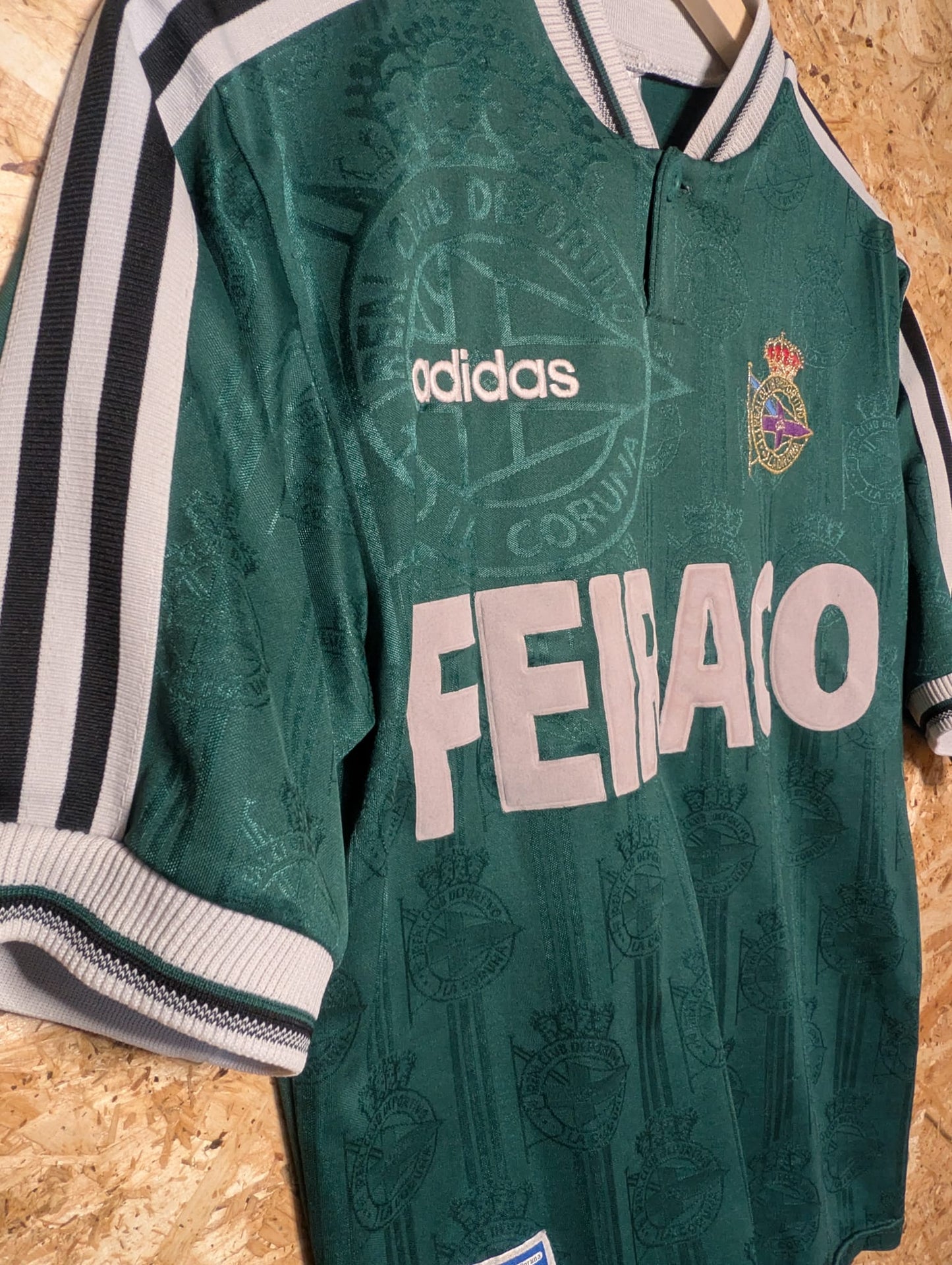 1996 Deportivo La Coruna Away, Small