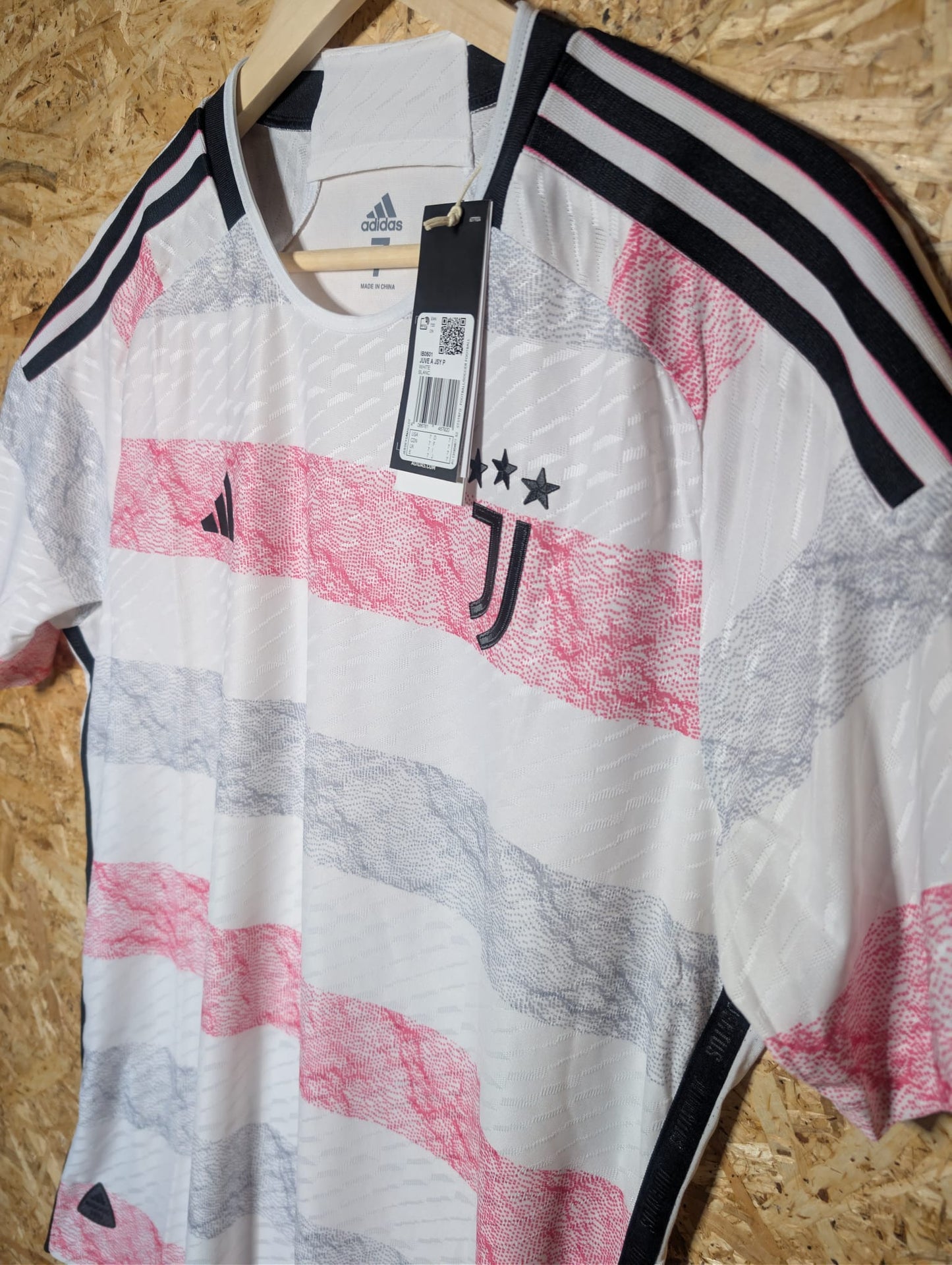 2023 Juventus Away Kitroom Issue, BNWT, Size 7 (Medium-Large)