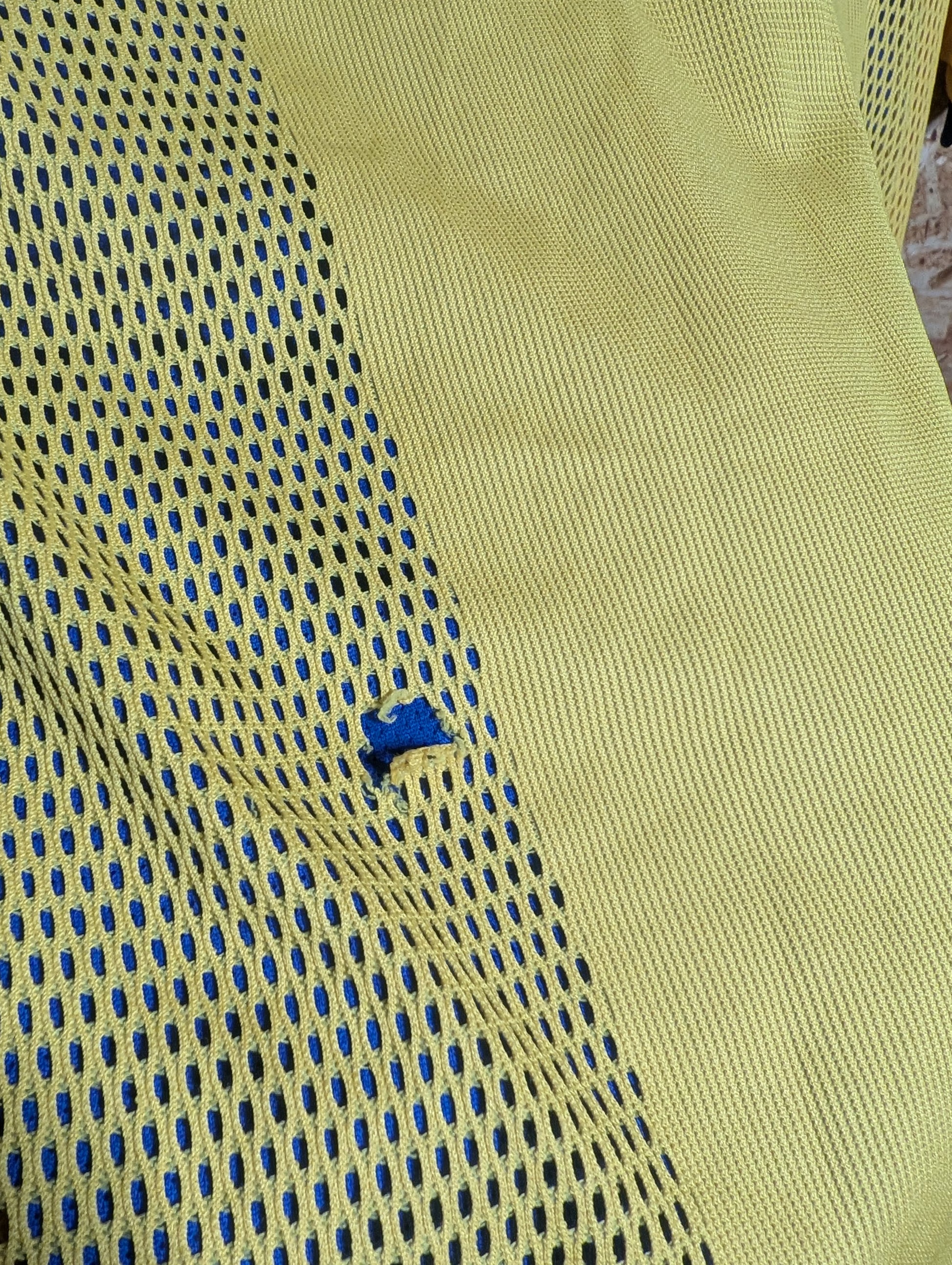 Authentic Sweden 2002 Adidas Home Kitroom Issue Football Shirt - Image 7