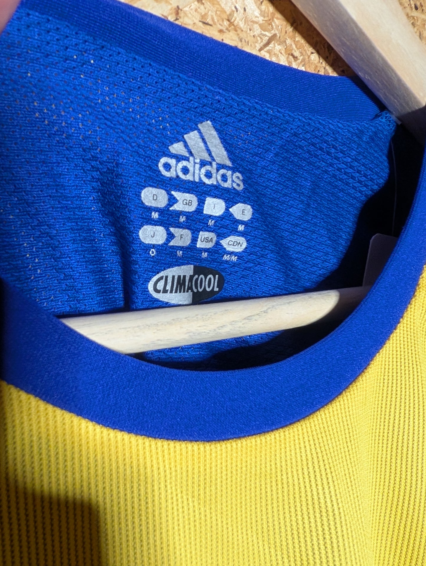 Authentic Sweden 2002 Adidas Home Kitroom Issue Football Shirt - Image 6