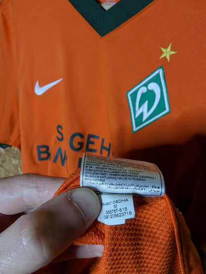 Authentic Werder Bremen 2009 Nike Away Football Shirt 'Özil 11' (Image 5)