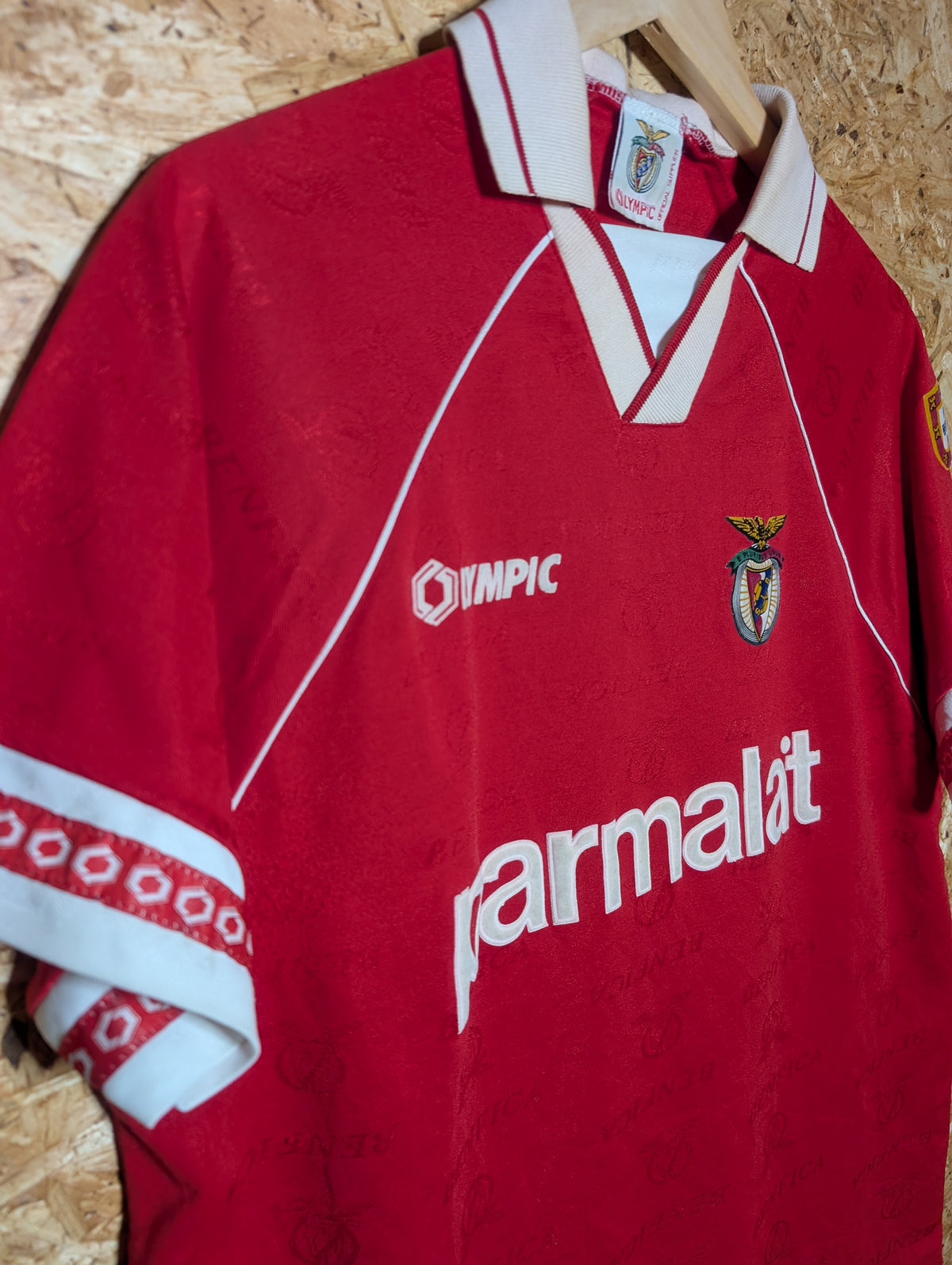 Authentic Benfica 1994 Olympic Red Home Football Shirt, Medium (Image 3)
