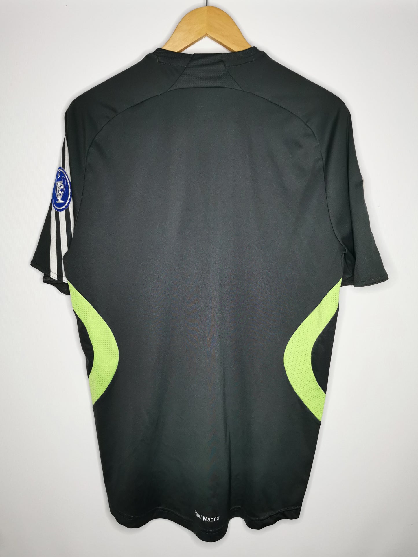 2007 Real Madrid Third, Medium