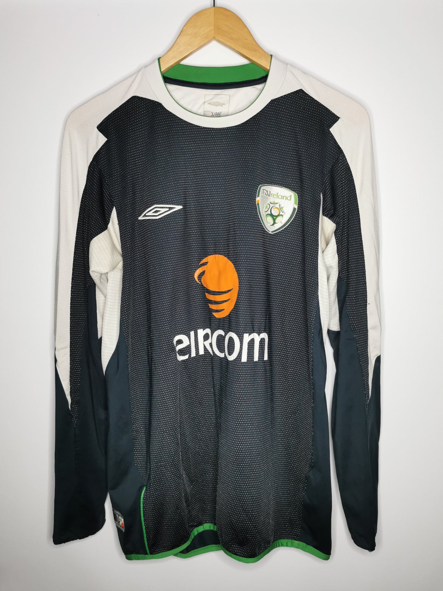2007 Ireland Goalkeeper, Small (fits Medium)