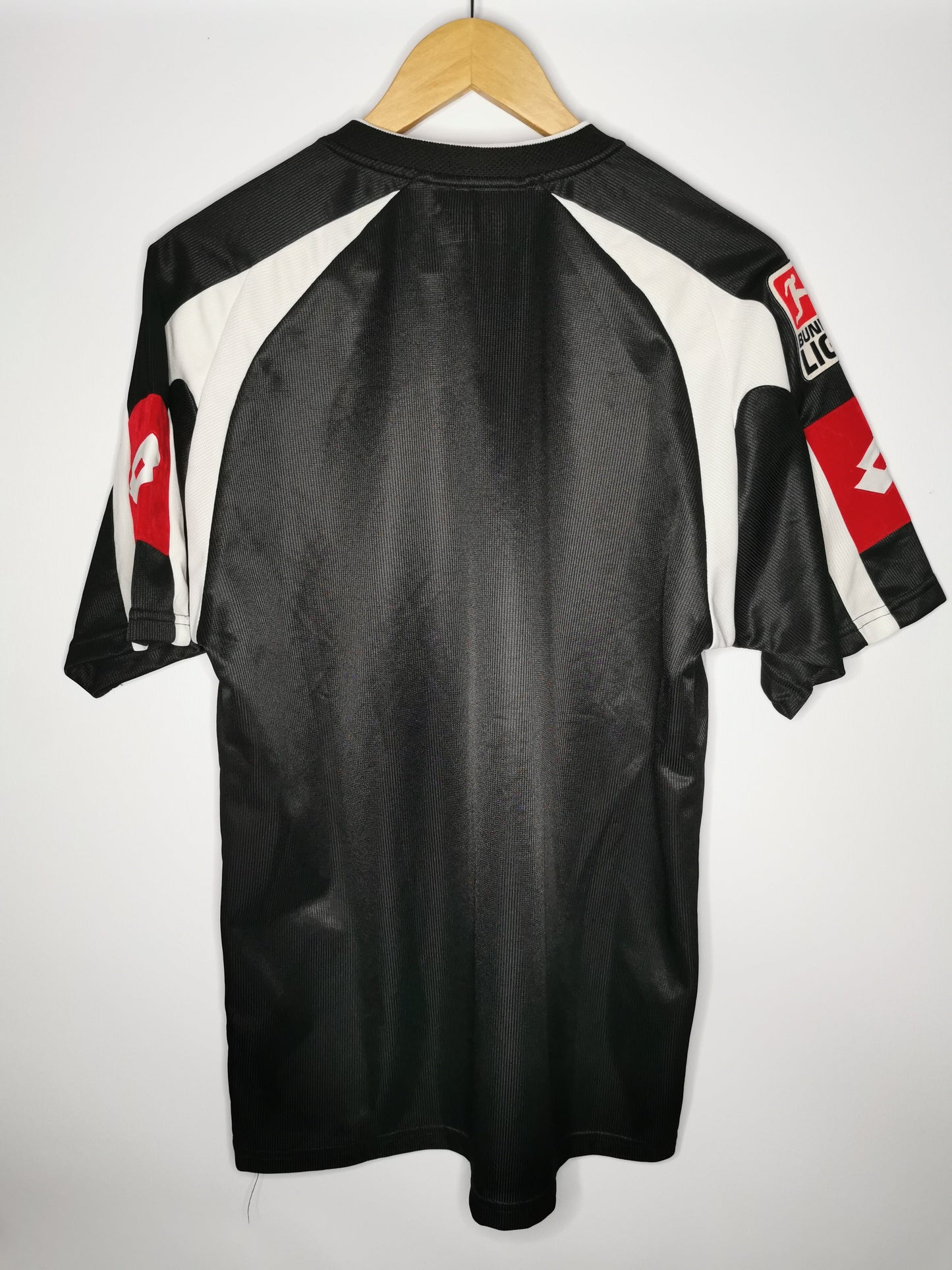 2006 Borussia Monchengladbach Away, Medium