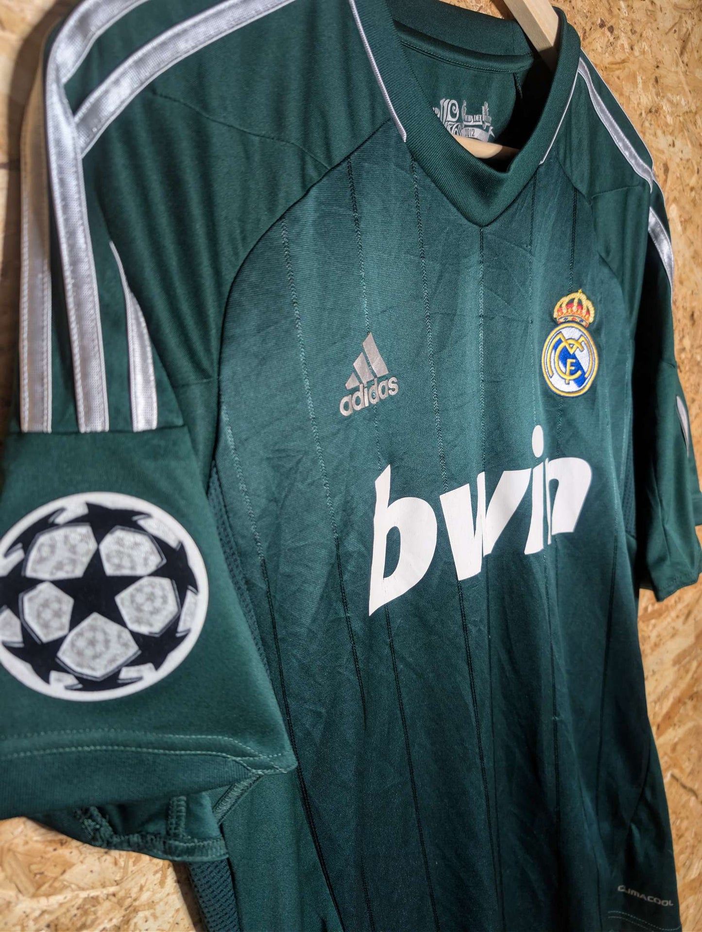 2012 Real Madrid Third 'Modric 19', Medium