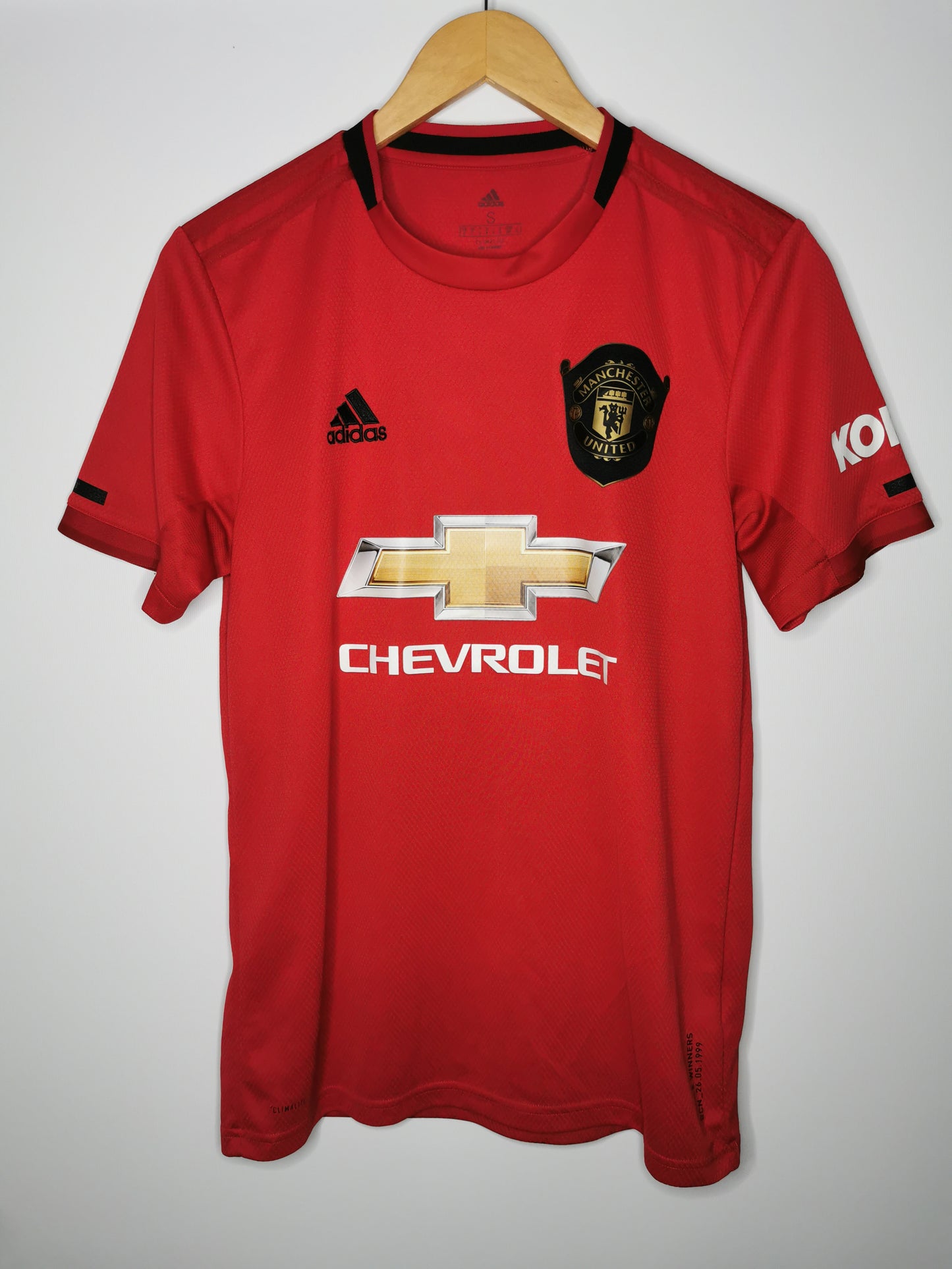 2019 Man United Home 'B. Fernandes 18', Small