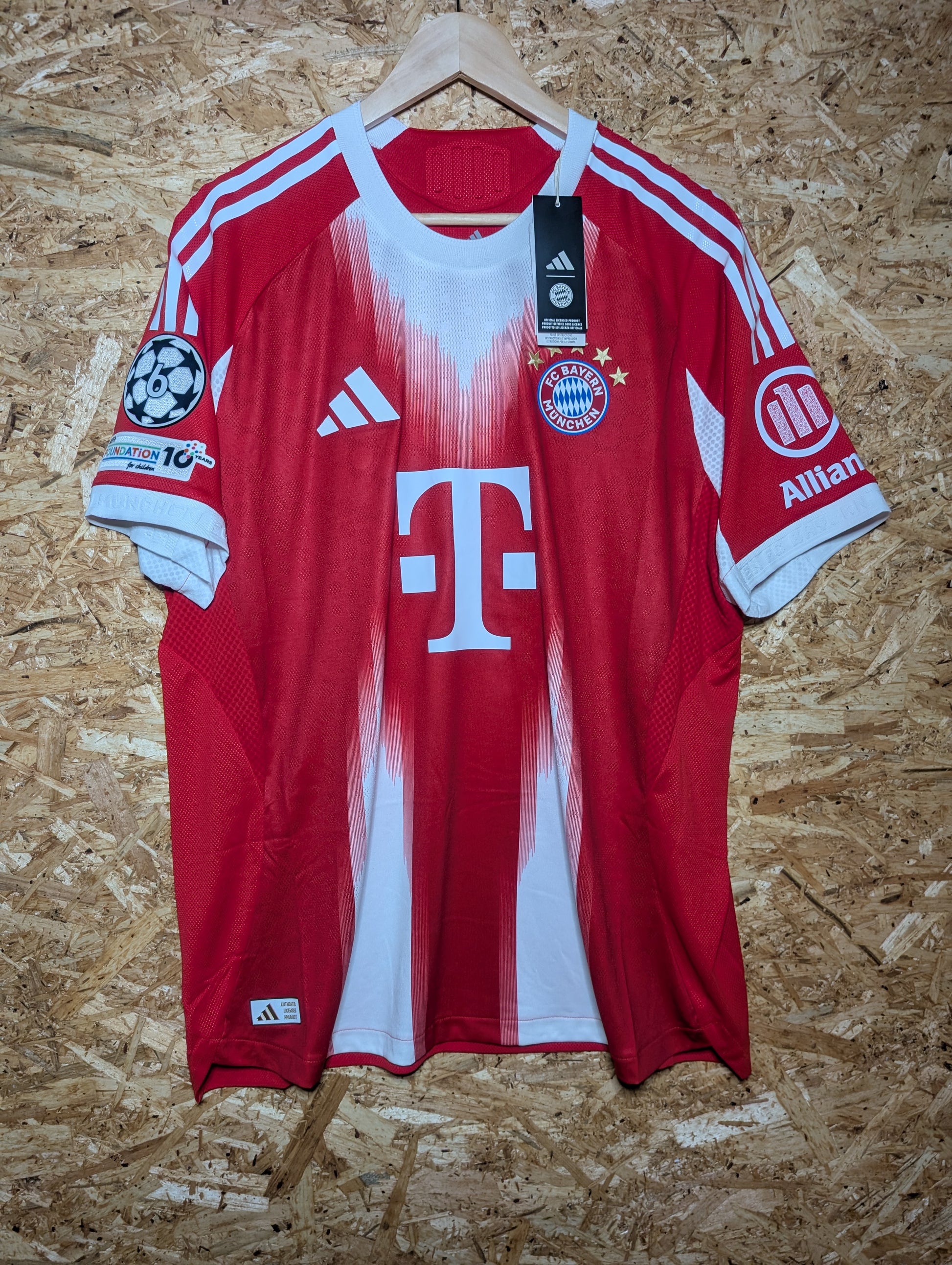 Bayern Munich 2025 Adidas Player Spec Home Football Shirt 'Kane 9' BNWT (Image 1)