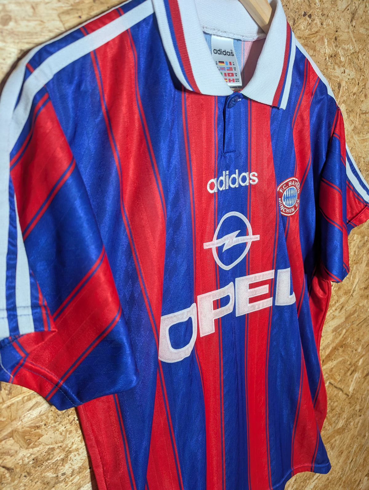 Authentic Bayern Munich 1995 Adidas Home Football Shirt 'Klinsmann 18' (Image 3)