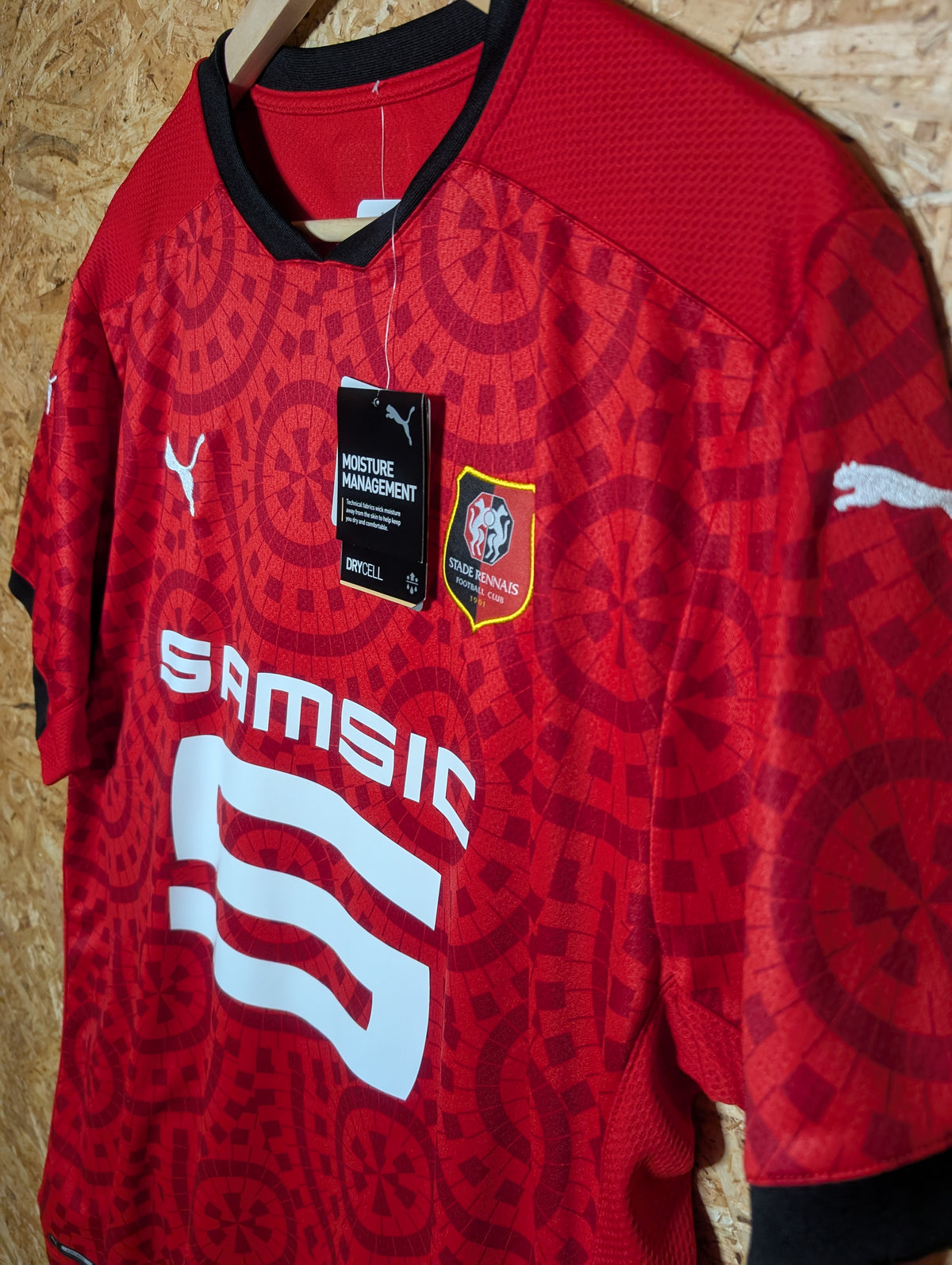 Stade Rennes 2020 Puma Home Football Shirt 'Camavinga 10' BNWT (Image 4)