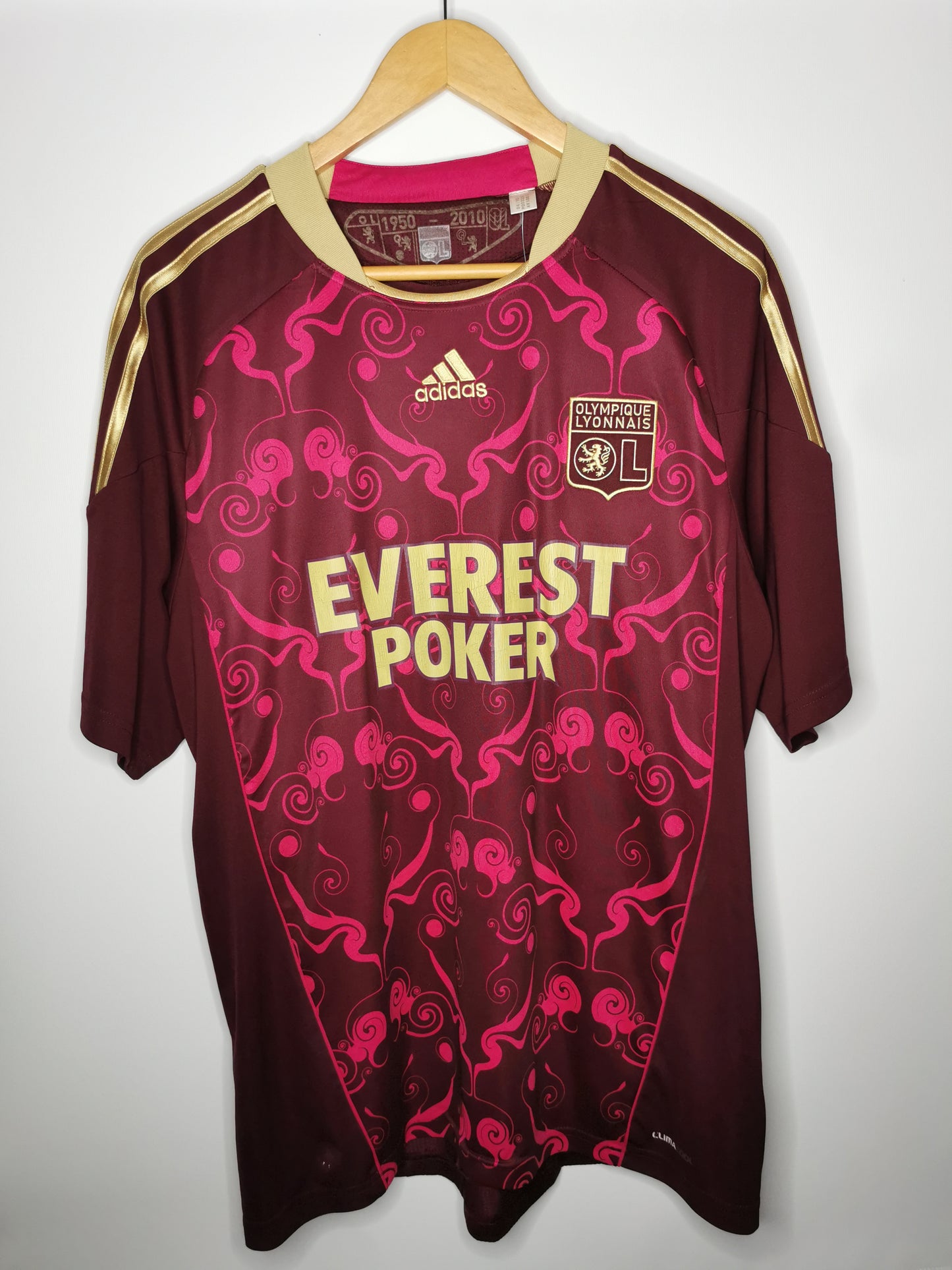 2010 Lyon Away, Large