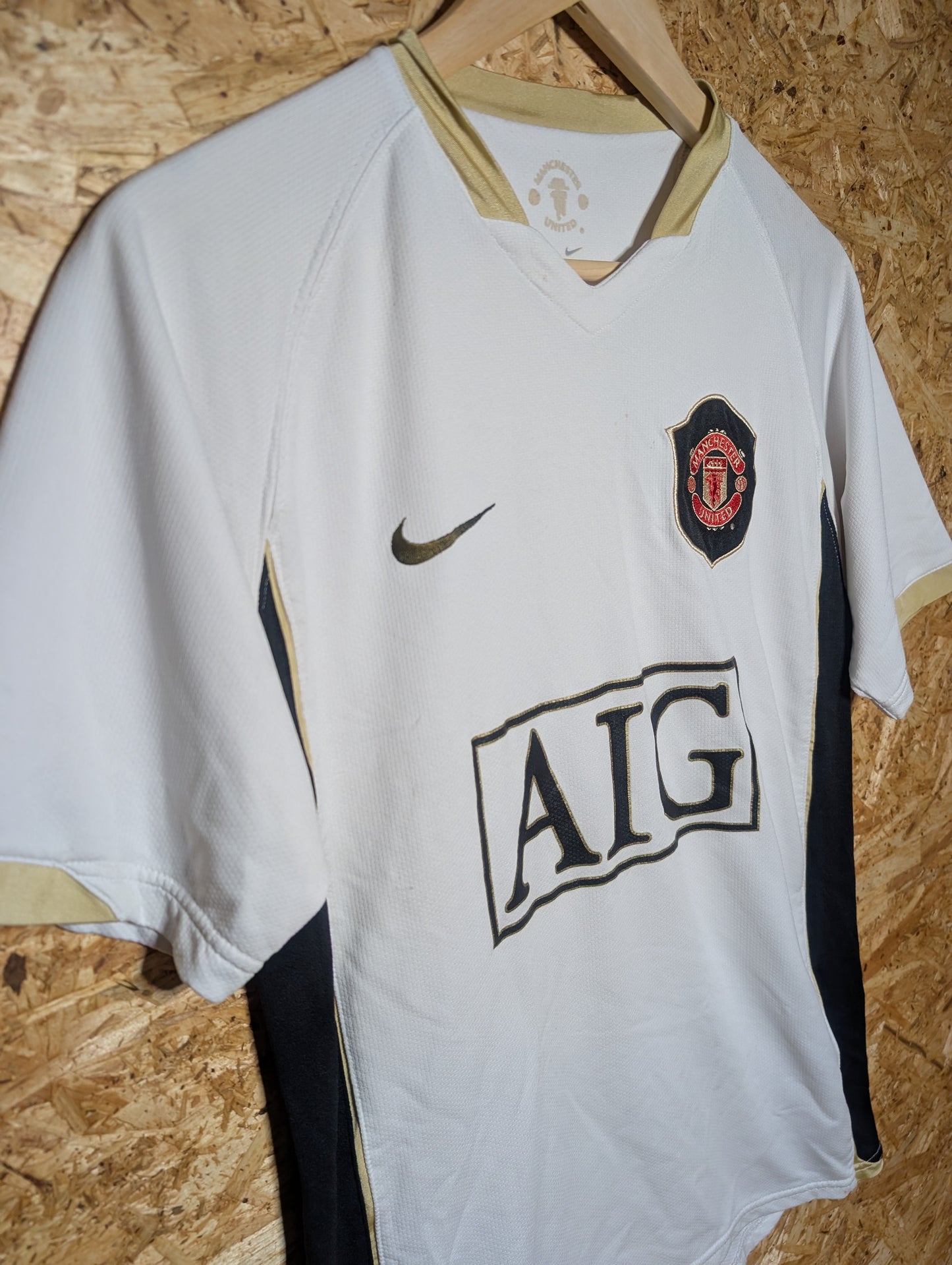 Manchester United Away 2006 Nike Authentic Football Shirt, Small