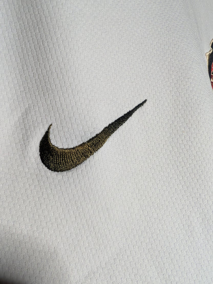 Manchester United Away 2006 Nike Authentic Football Shirt, Small