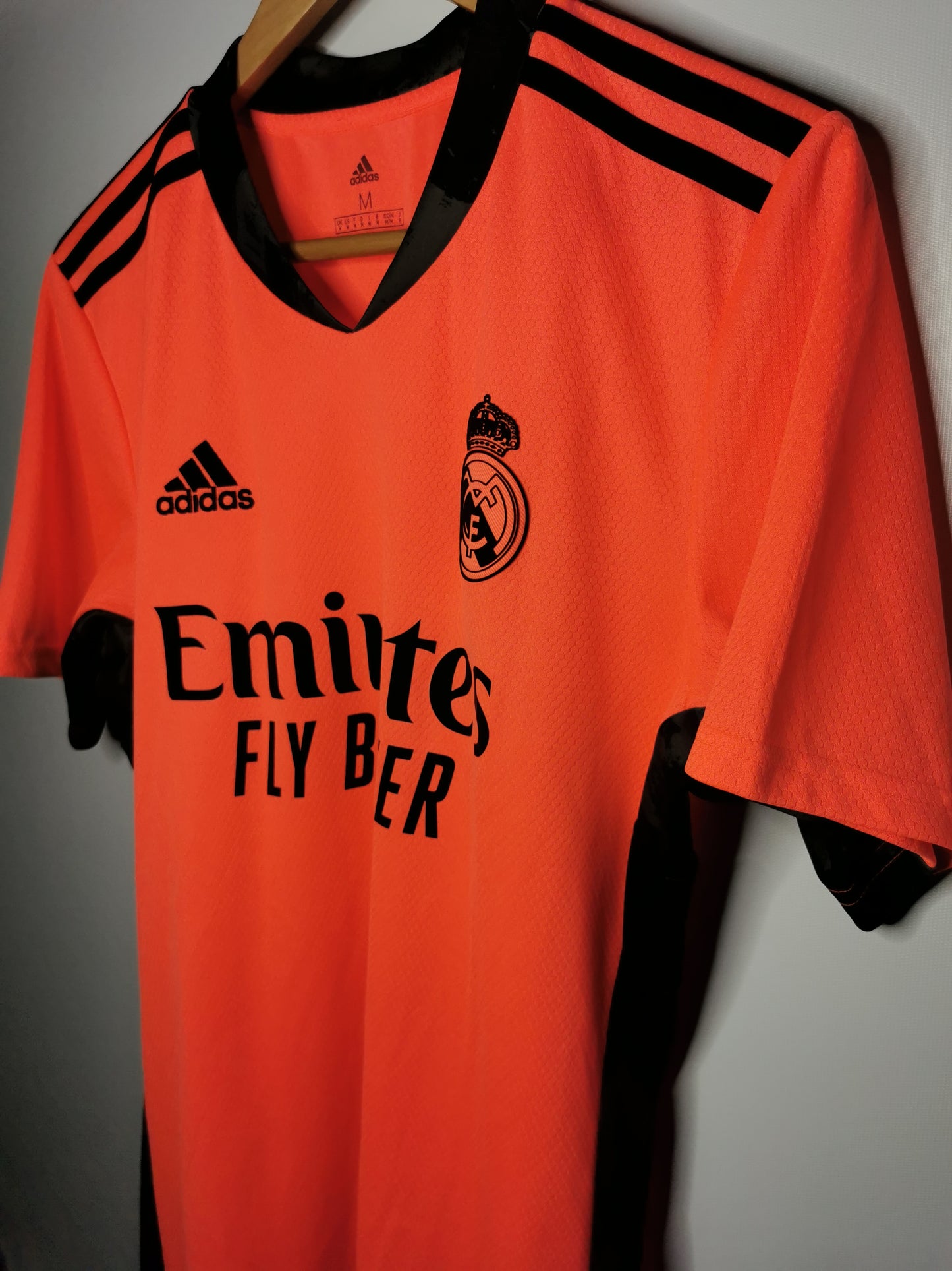 2020 Real Madrid Goalkeeper, Medium