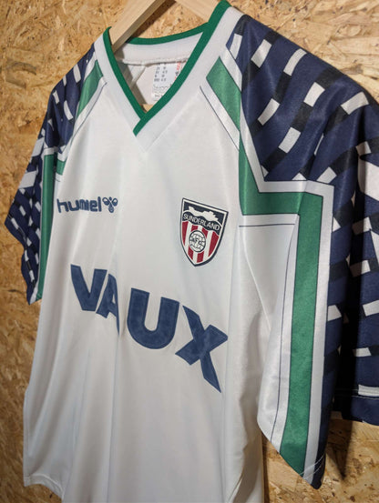 1991 Sunderland Away, Medium