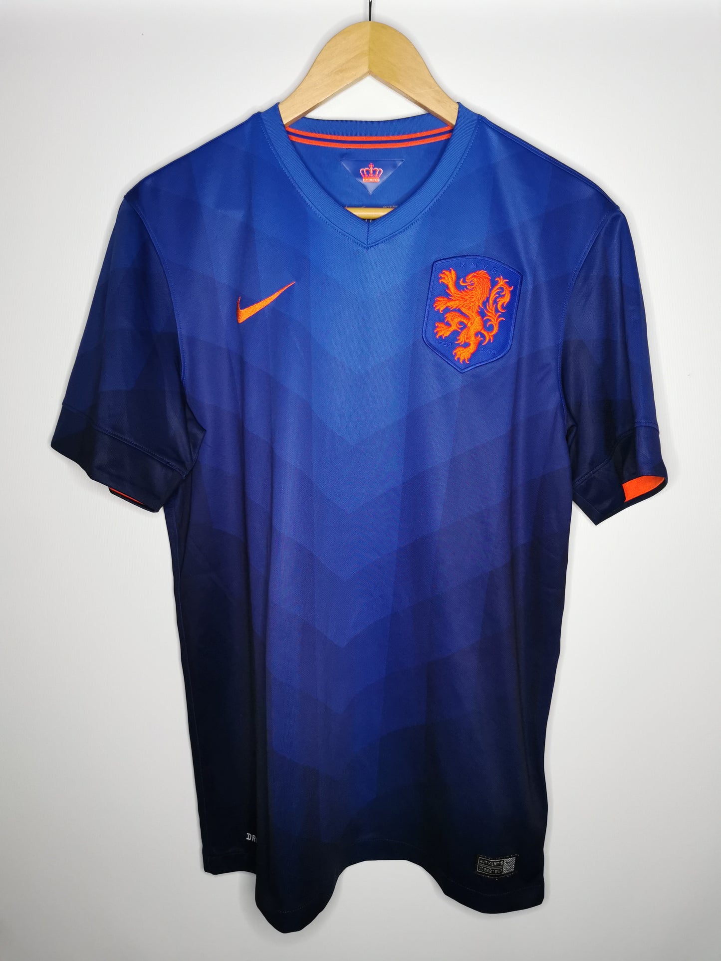 2014 Netherlands Away, Medium