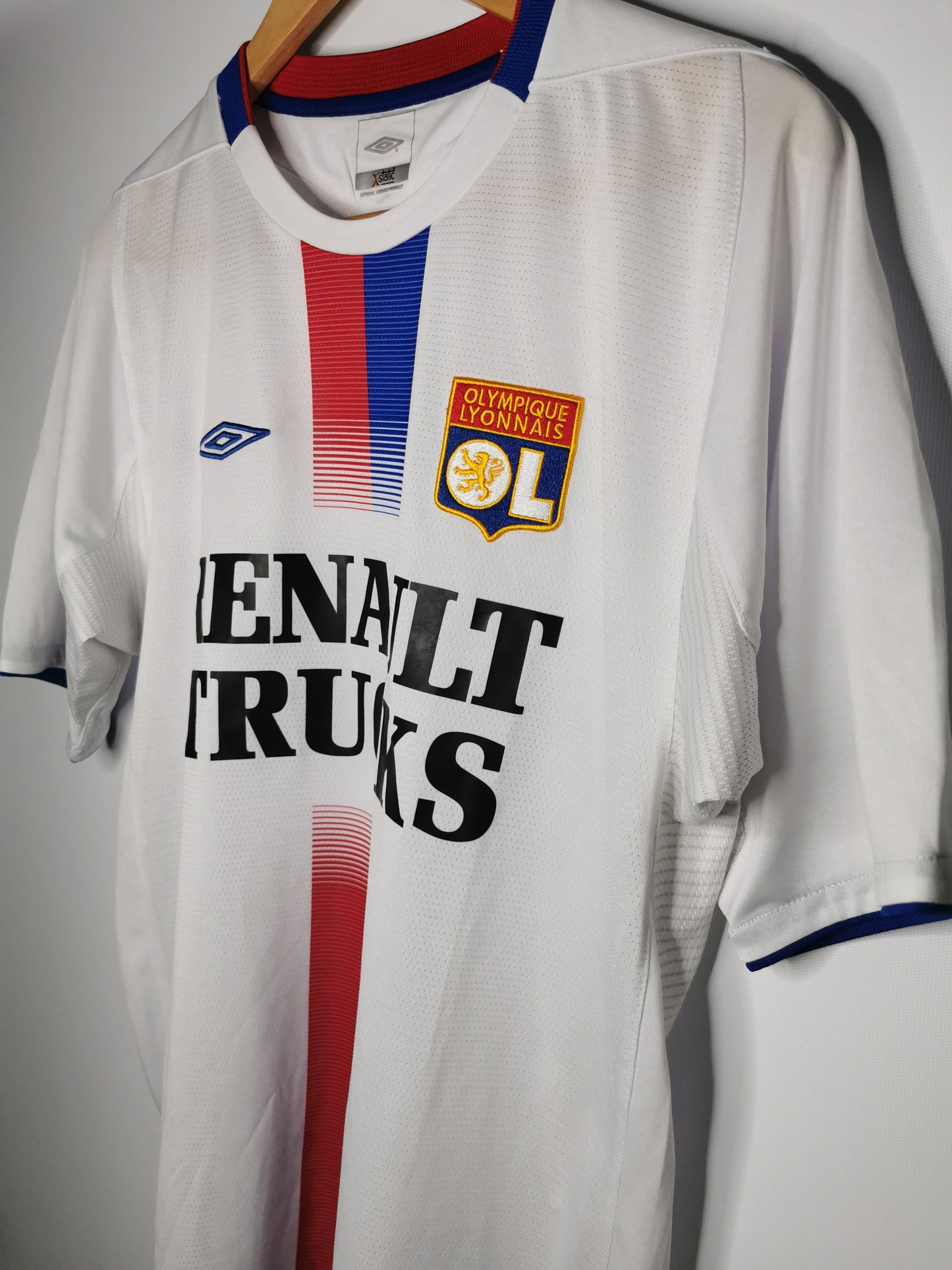 2004 Lyon Home, Medium