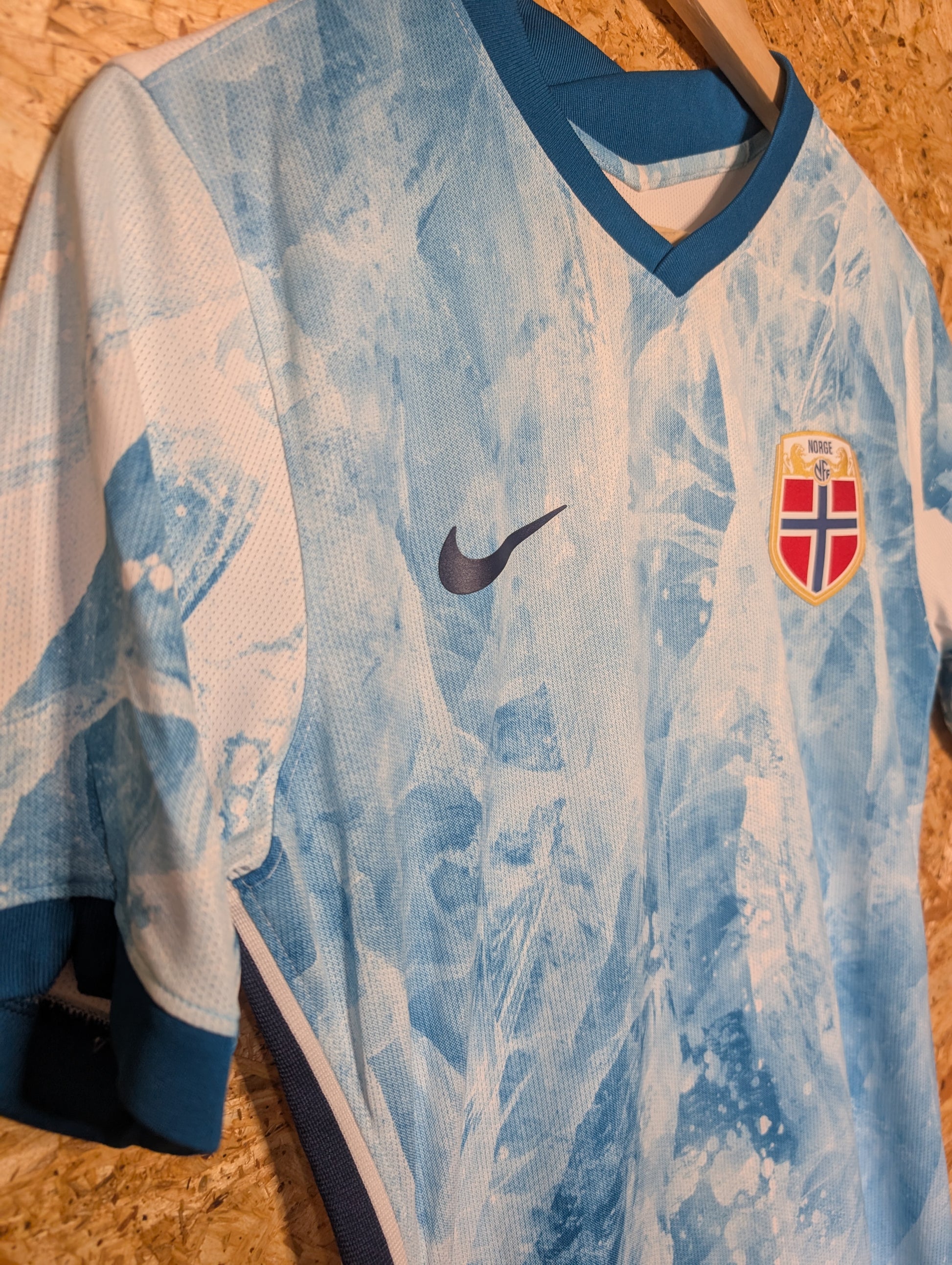 Authentic Norway 2020 Nike Away Kitroom Issue Football Shirt - Image 3