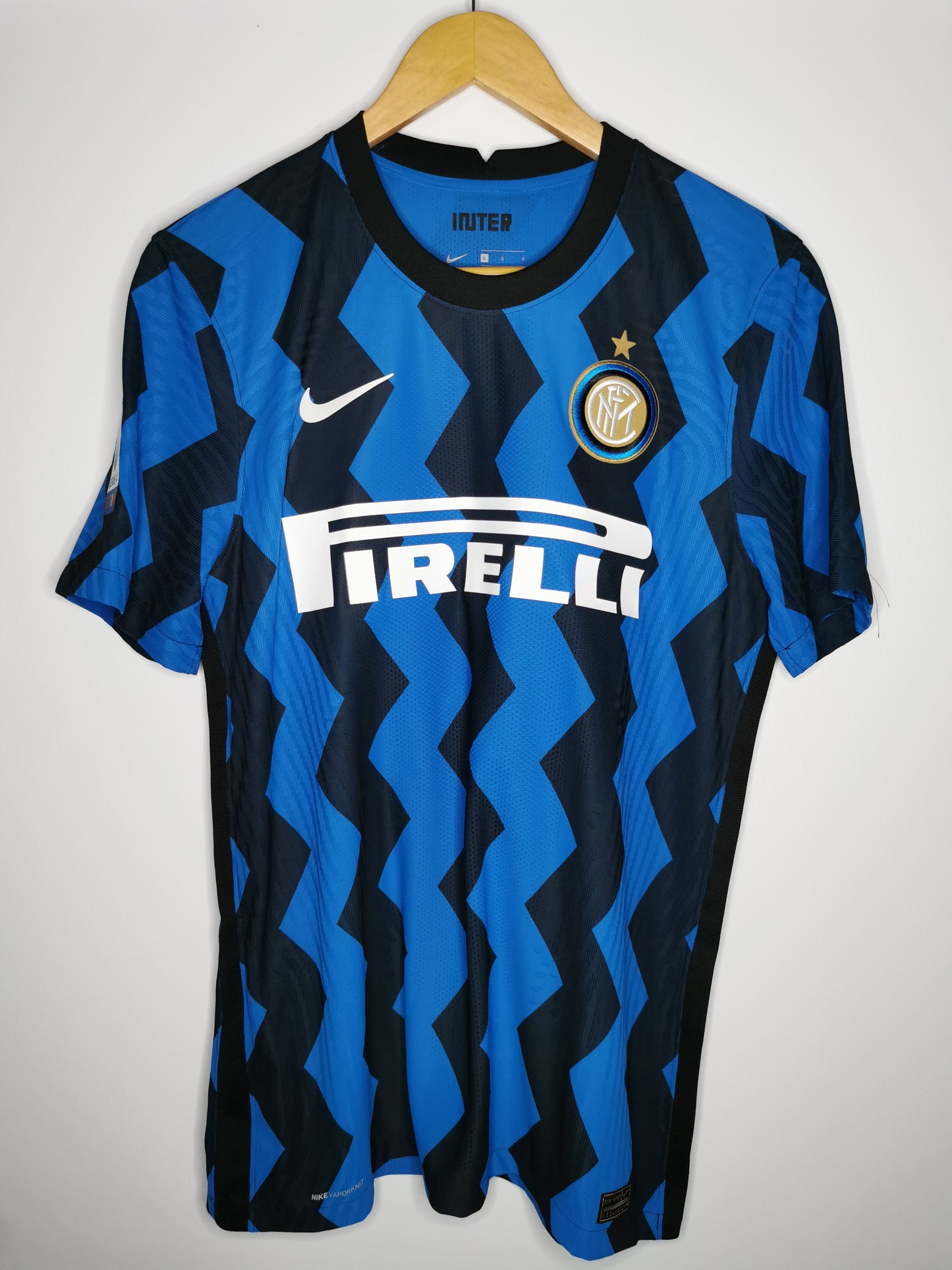 2020 Inter Milan Home Romelu Lukaku Player Spec signed, Large