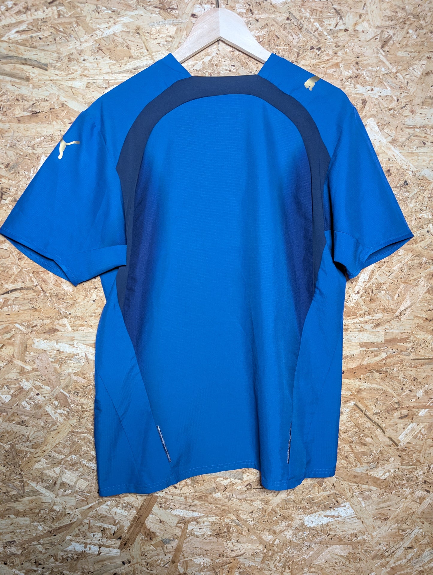 2006 Italy Home, Medium