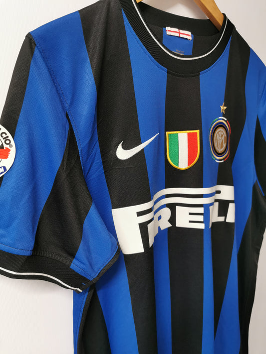 Authentic 2009 Inter Milan Home 'Milito 22' (Image 2)