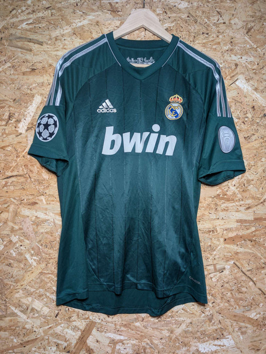 2012 Real Madrid Third 'Modric 19', Medium