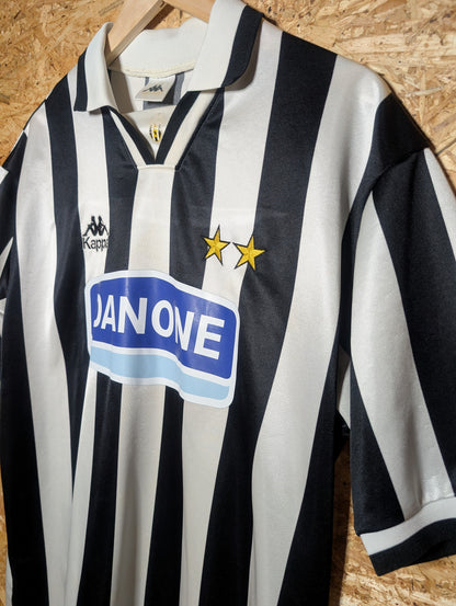 Authentic Juventus 1994 Kappa Black and White Home Football Shirt (Image 4)