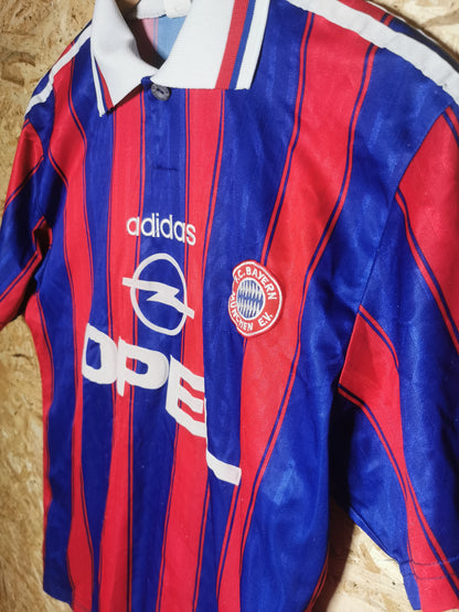 1995 Bayern Munich Home, Medium