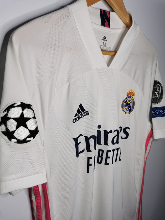 Authentic 2020 Real Madrid Home 'Valverde 15' (Image 2)