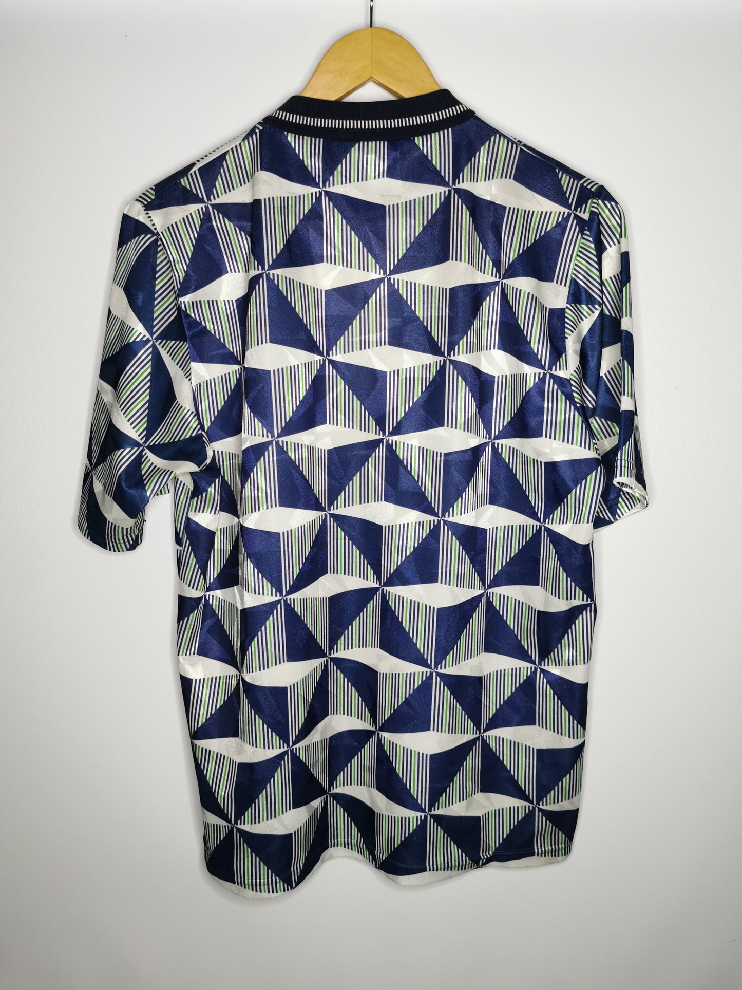 1990 Northern Ireland Away, Medium