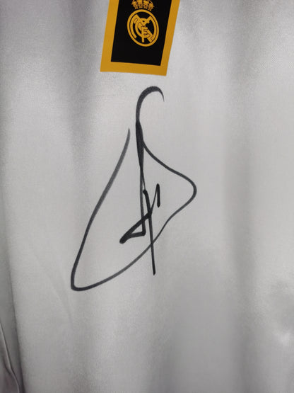 2004 Real Madrid Home Raul Signed, Large