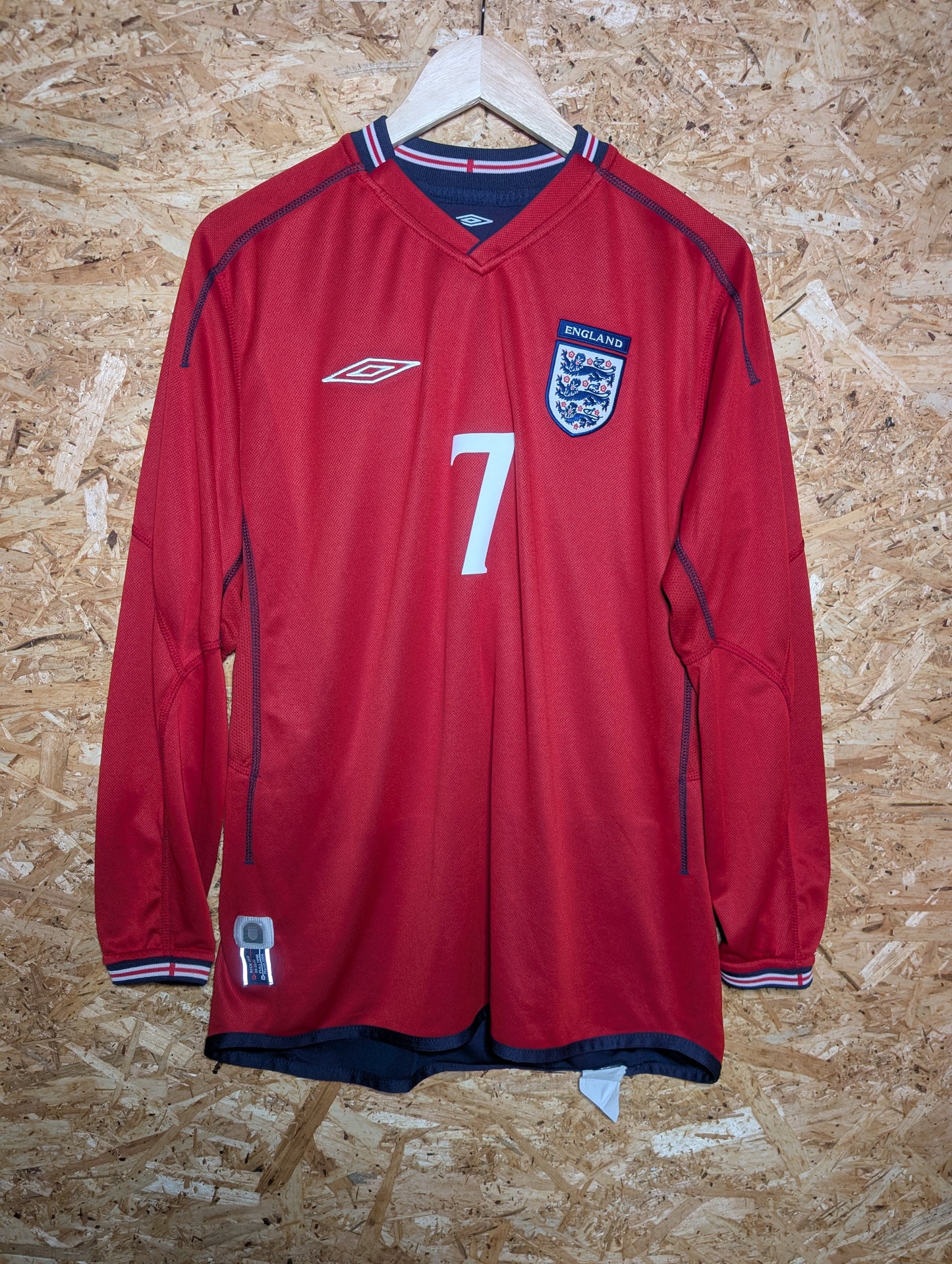 2002 England Away Long Sleeve 'Beckham 7', Medium