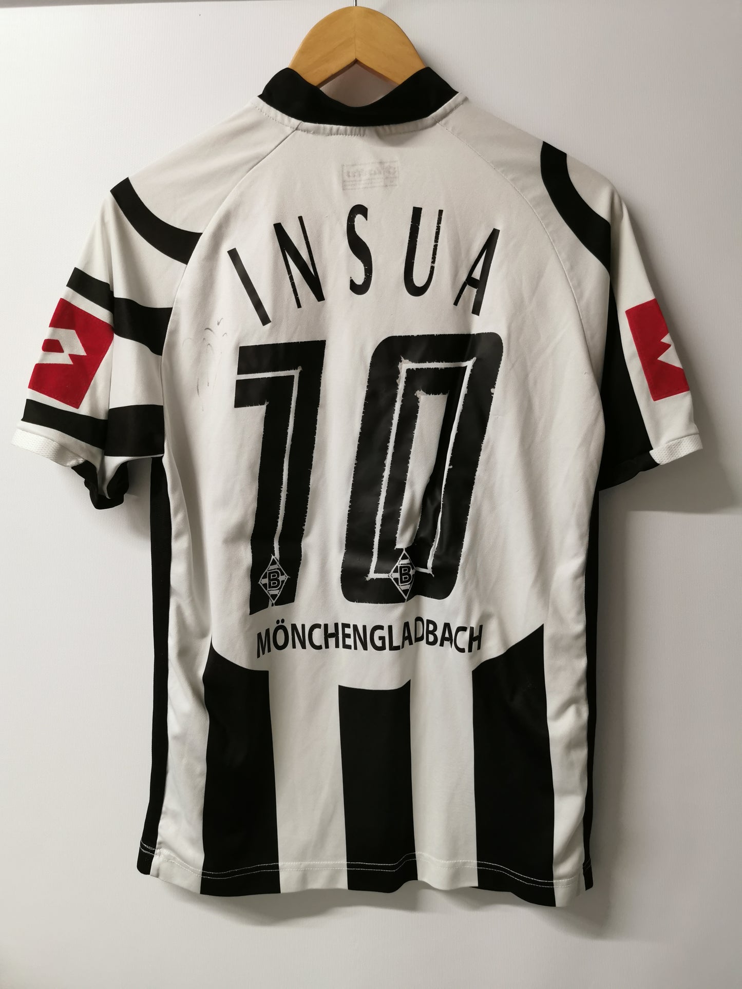 2006 Borussia Monchengladbach Home 'Insua 10' signed, Medium