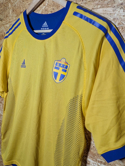 Authentic Sweden 2002 Adidas Home Kitroom Issue Football Shirt - Image 5