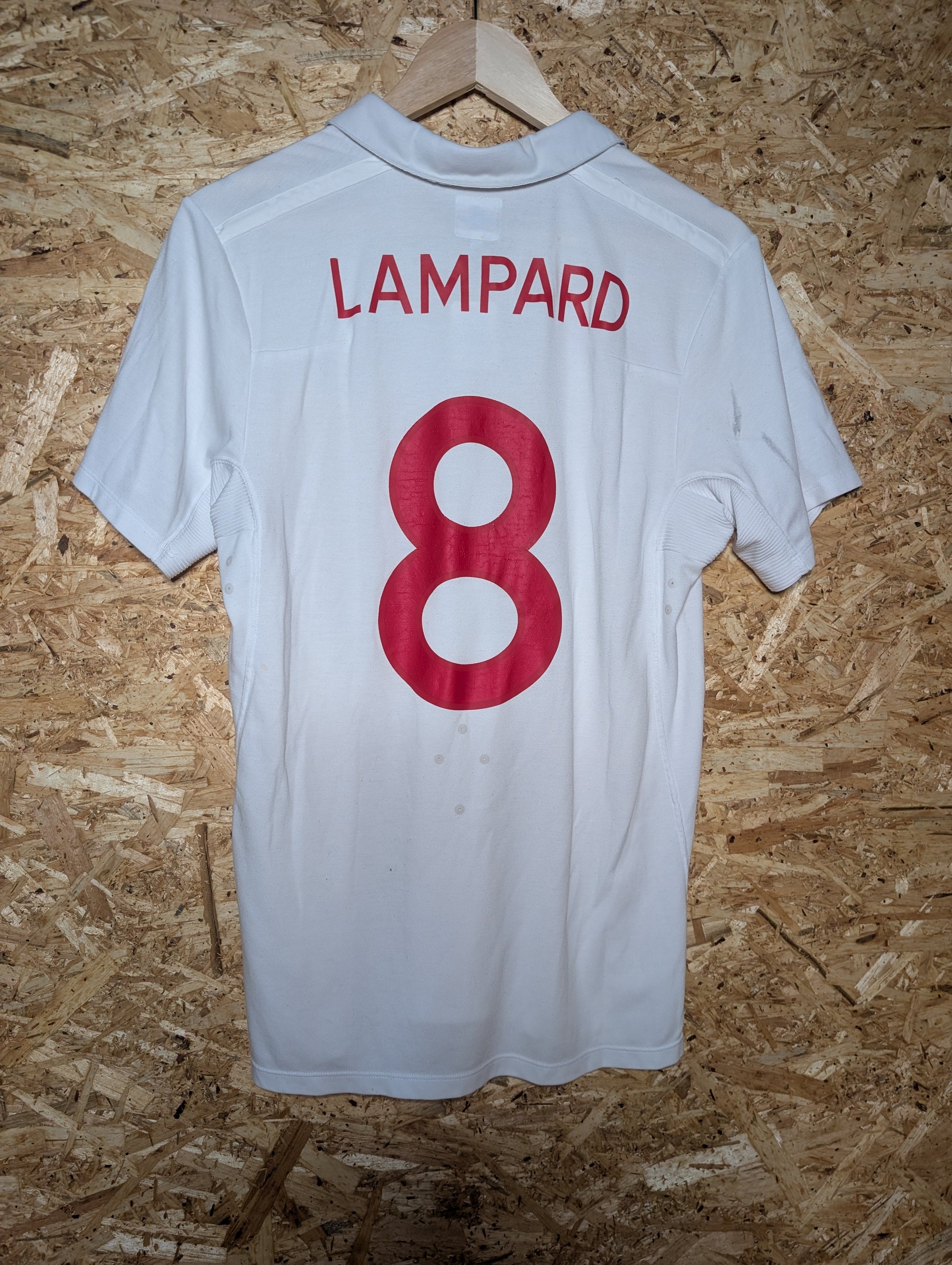 Authentic England 2010 Umbro Home 'Lampard 8' Authentic Football Shirt - Image 2