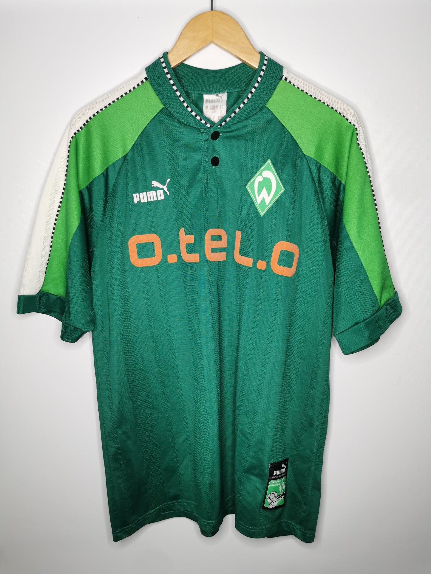 1997 Werder Bremen Home, Medium