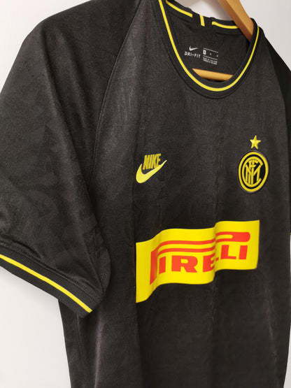 2019 Inter Milan Third, Medium