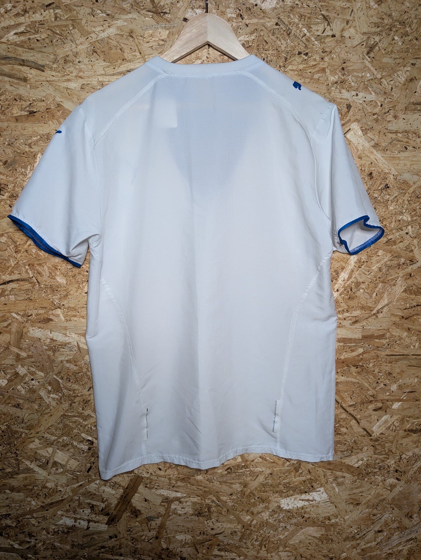 2006 Italy Away, Medium