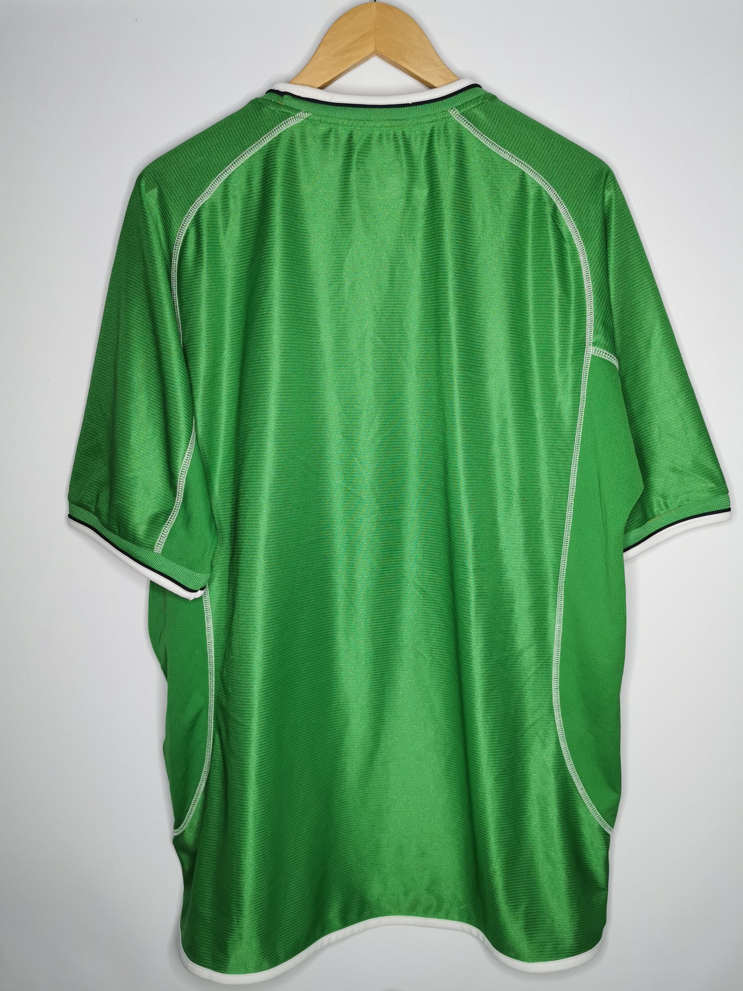 2002 Ireland Home Niall Quinn signed, X Large