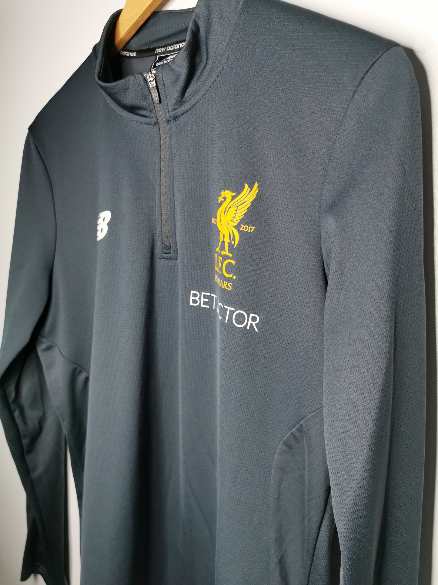 2019 Liverpool Sweatshirt, Medium