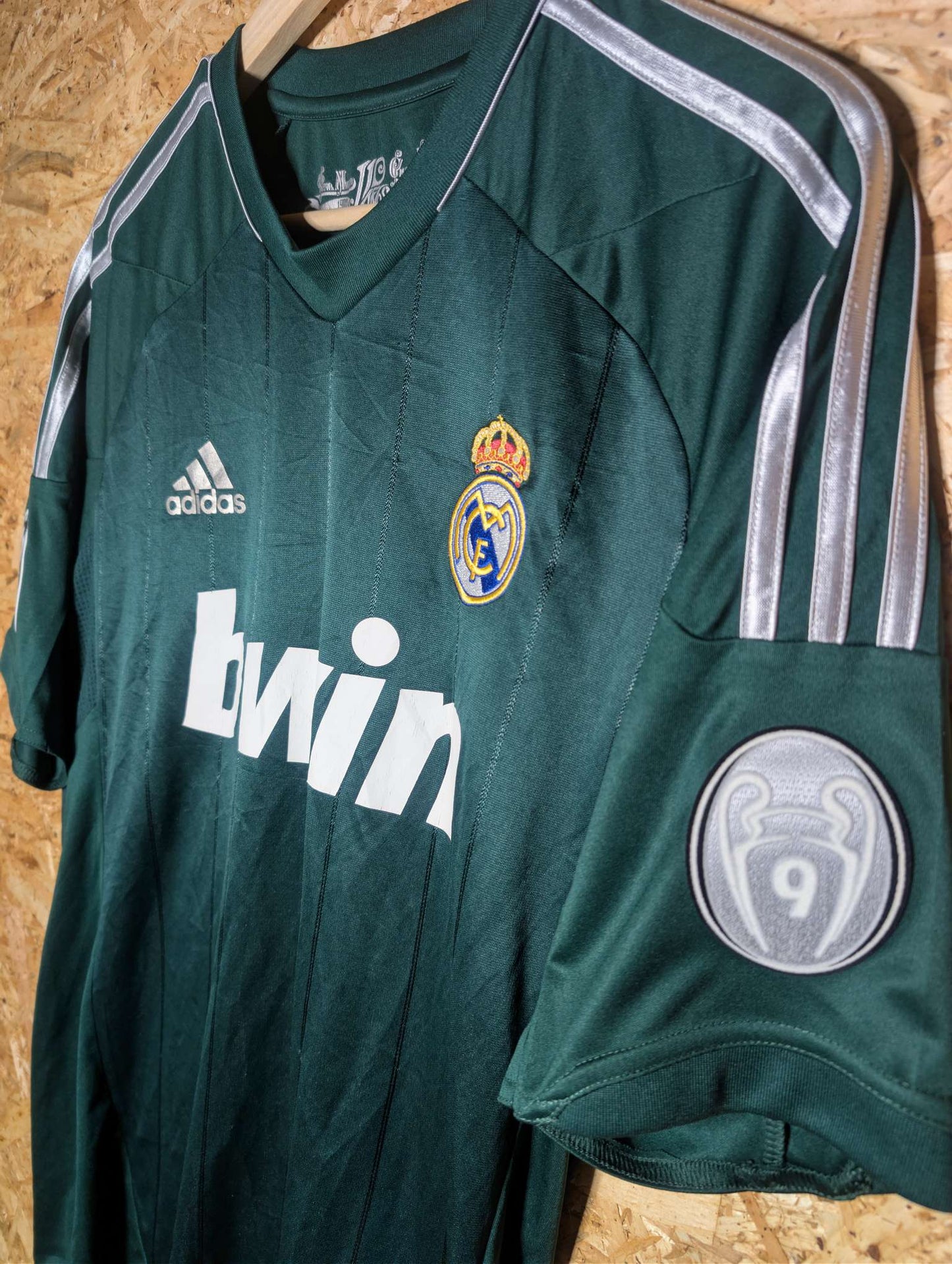 2012 Real Madrid Third 'Modric 19', Medium