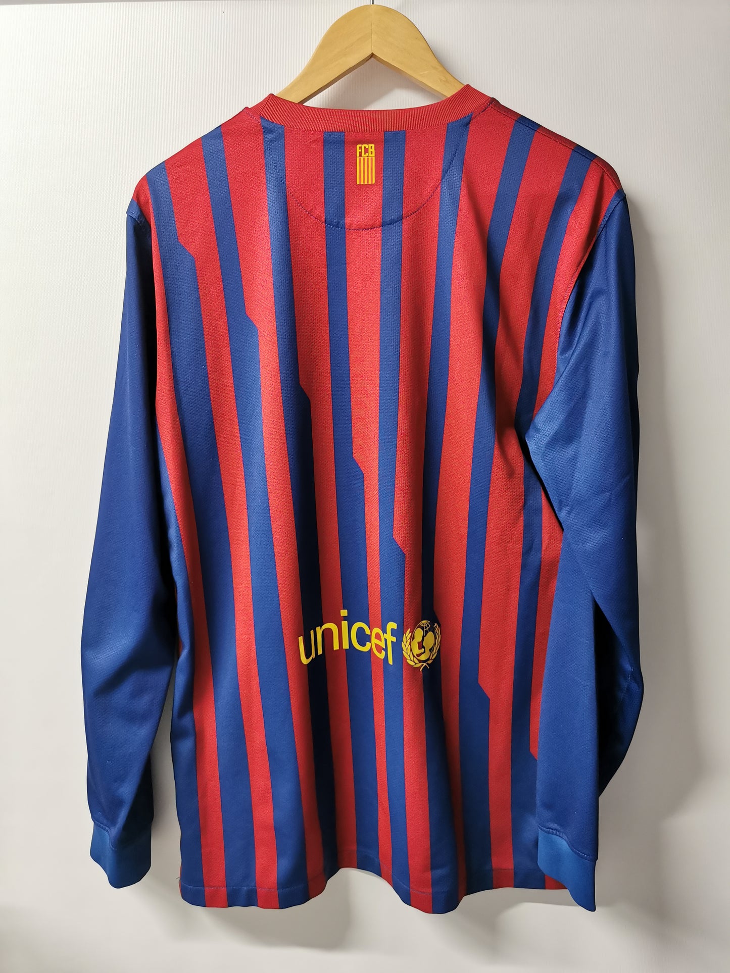 2011 Barcelona Home Long Sleeve, Medium